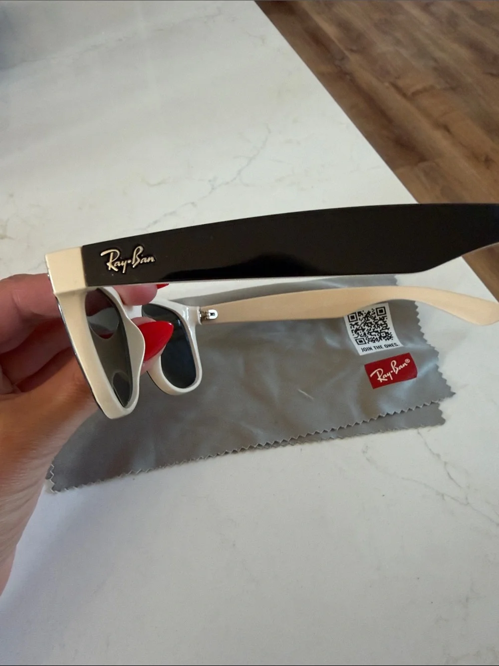 Ray-Ban Black & Cream Wayfarer Sunglasses for Men